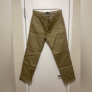Men’s Dockers - Slim - Flex Comfort Chino - Signature Khaki - 32 x 30 - Like New